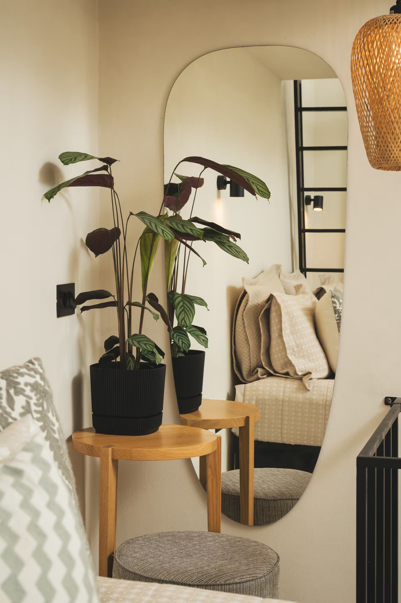 Lak Residence - Home